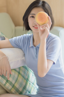 不小心缩小掉进女生的午饭里